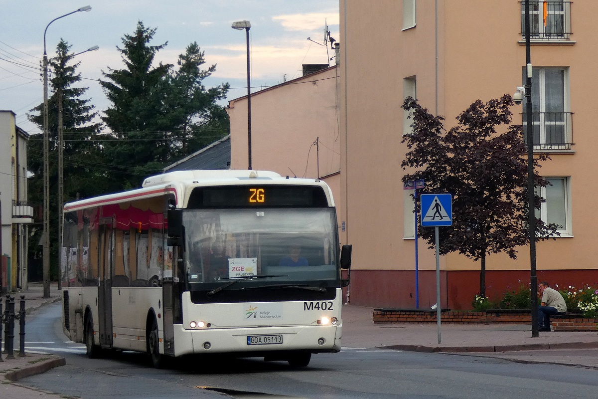 M402
Ambasador jedzie w obsłudze kursu linii zastępczej KM ZGE w relacji Grodzisk Mazowiecki Dw. PKP (6:25)-Pruszków Pałacyk Sokoła (6:59). 
