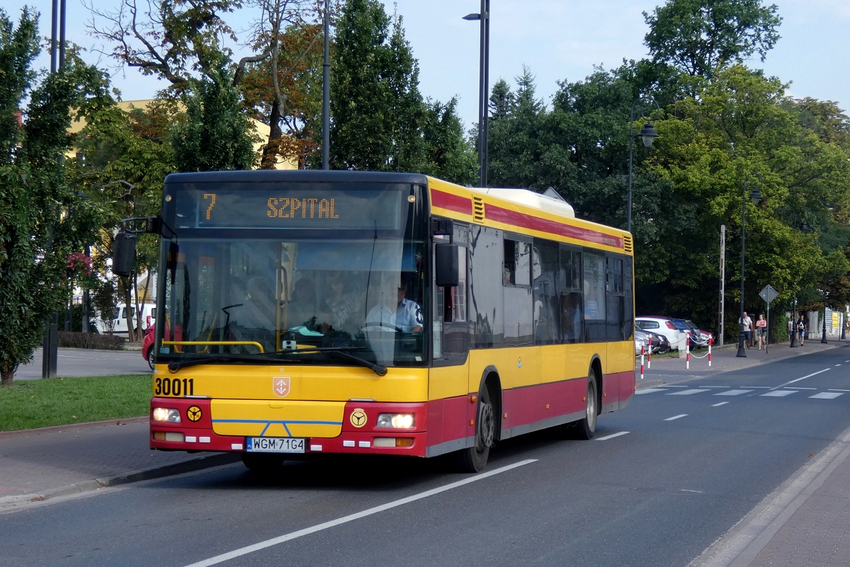 30011
SAM jedzie w obsĹudze kursu "4" linii numer 7 w relacji Grodzisk Maz. Szpital (9:00)-Grodzisk Maz. Szpital (9:38) p. Grodzisk Maz. Os. Teligi (9:19).
