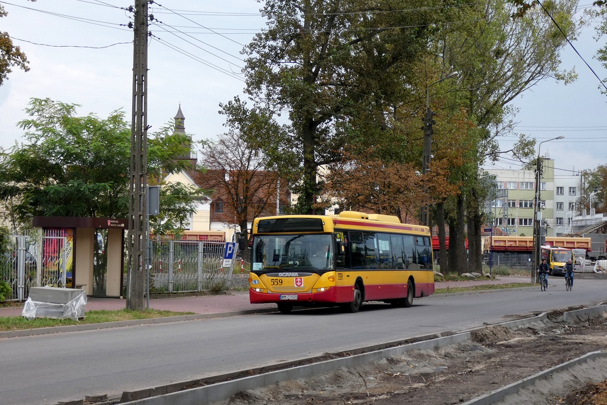 80259
Scania (ex. A559) podstawiĹa siÄ na przystanek "Grodzisk Traugutta KĹadka 01" by obsĹuĹźyÄ kurs linii specjalnej w relacji Grodzisk Maz. Traugutta KĹadka (16:15)-Grodzisk Maz. SzkoĹa Nr 4 (16:20). Linia zostaĹa uruchomiona w zwiÄzku z IV Rodzinnym Piknikiem Historycznym. 
