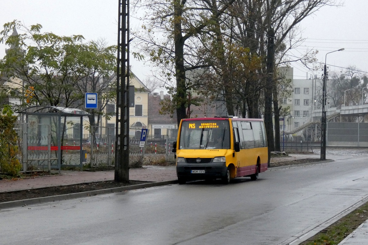 30004
ProCity stoi na przystanku poczÄtkowym âGrodzisk Traugutta KĹadka 01â w obsĹudze kursu linii numer 14 w relacji Grodzisk Maz. Traugutta KĹadka (15:20)-Grodzisk Maz. Traugutta KĹadka (15:44) p. Natolin LogistycznÄ (15:27). Na przystanku widoczna jest nowa wiata, jest to drugi etap wymiany wiat na nowe. Docelowo wszystkie przystanki na terenie Miasta i Gminy majÄ byÄ w nie wyposaĹźone (o ile pozwolÄ na to warunki terenowe). 
