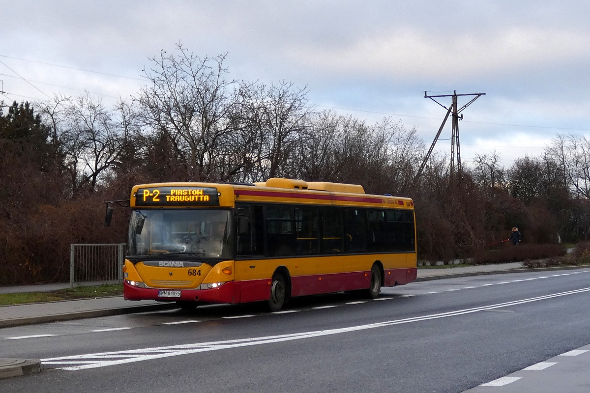 80301
Scania (ex. 49684, ex. A601) stoi na przystanku âUrsus Sanktuarium 01â po zakoĹczeniu obsĹugi linii P-2 w relacji PiastĂłw Traugutta (8:58)-Warszawa Ursus Sanktuarium (9:06). NastÄpnie podjedzie na przeciwlegĹy przystanek by obsĹuĹźyÄ kurs linii miejskiej P-2 w relacji Warszawa Ursus Sanktuarium (9:07)-PiastĂłw Traugutta (9:15). 
Słowa kluczowe: DziwadĹo