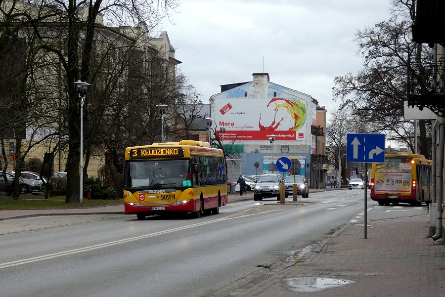 80291 
Scania (ex. A591) jedzie w obsĹudze kursu â5520â linii numer 3 w relacji Grodzisk Maz. Dw. PKP (13:30)-KĹudzienko PÄtla (13:55). W tle widaÄ ScaniÄ CN270UB 4x2 EB #80273 (ex. A573) w obsĹudze kursu â5125â linii numer 2 w relacji SiestrzeĹ (13:18)-MakĂłwka (13:58). 

