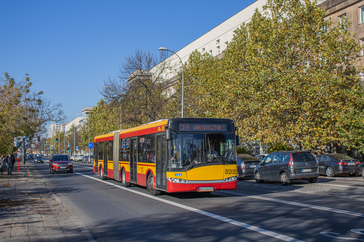 8202
W dniu dzisiejszym do obsĹugi linii Cmentarnych wyjechaĹo aĹź 5 SolarisĂłw z 2005 roku, obsĹuĹźyĹy one linie C69, C70 i C88.
Słowa kluczowe: WĹ2021