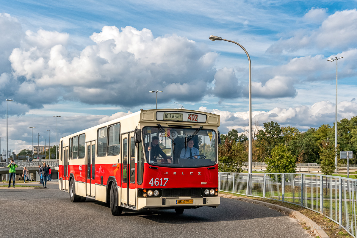 4617
Słowa kluczowe: Kelly PoĹźegnanieWarszawskichJelczy