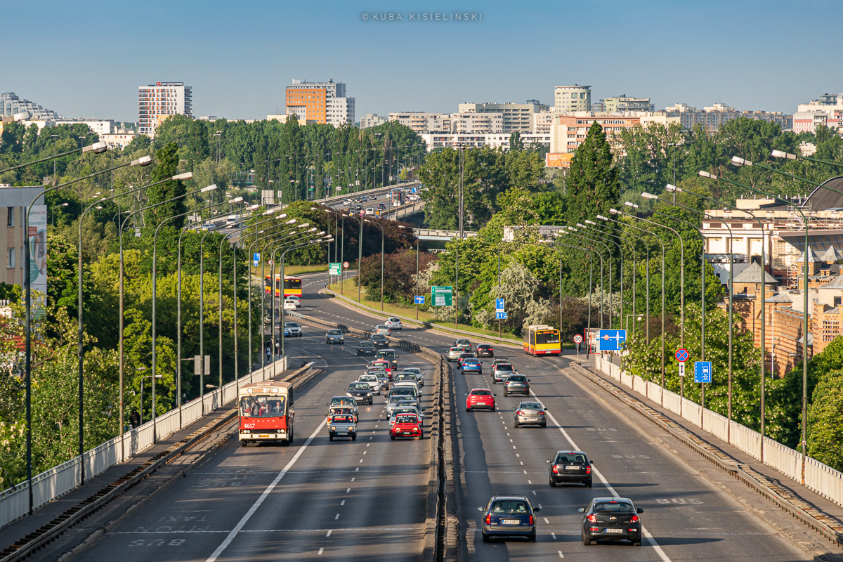 4617
ZdjÄcie wykonane podczas [i]Youngtimer Warsaw fotoSPOT vol.2[/i]
Słowa kluczowe: PR110M Widok