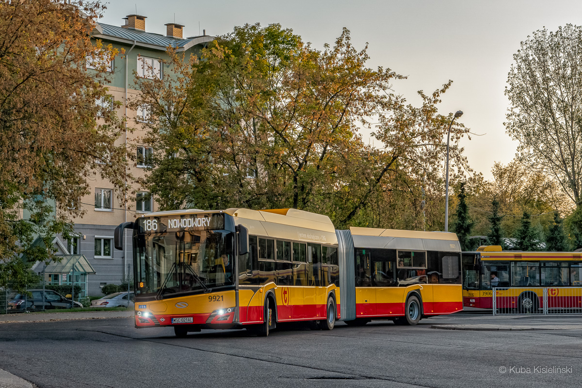 9921
ĹwieĹźy kierowca, ĹwieĹźy wĂłz :)
Słowa kluczowe: M.atej