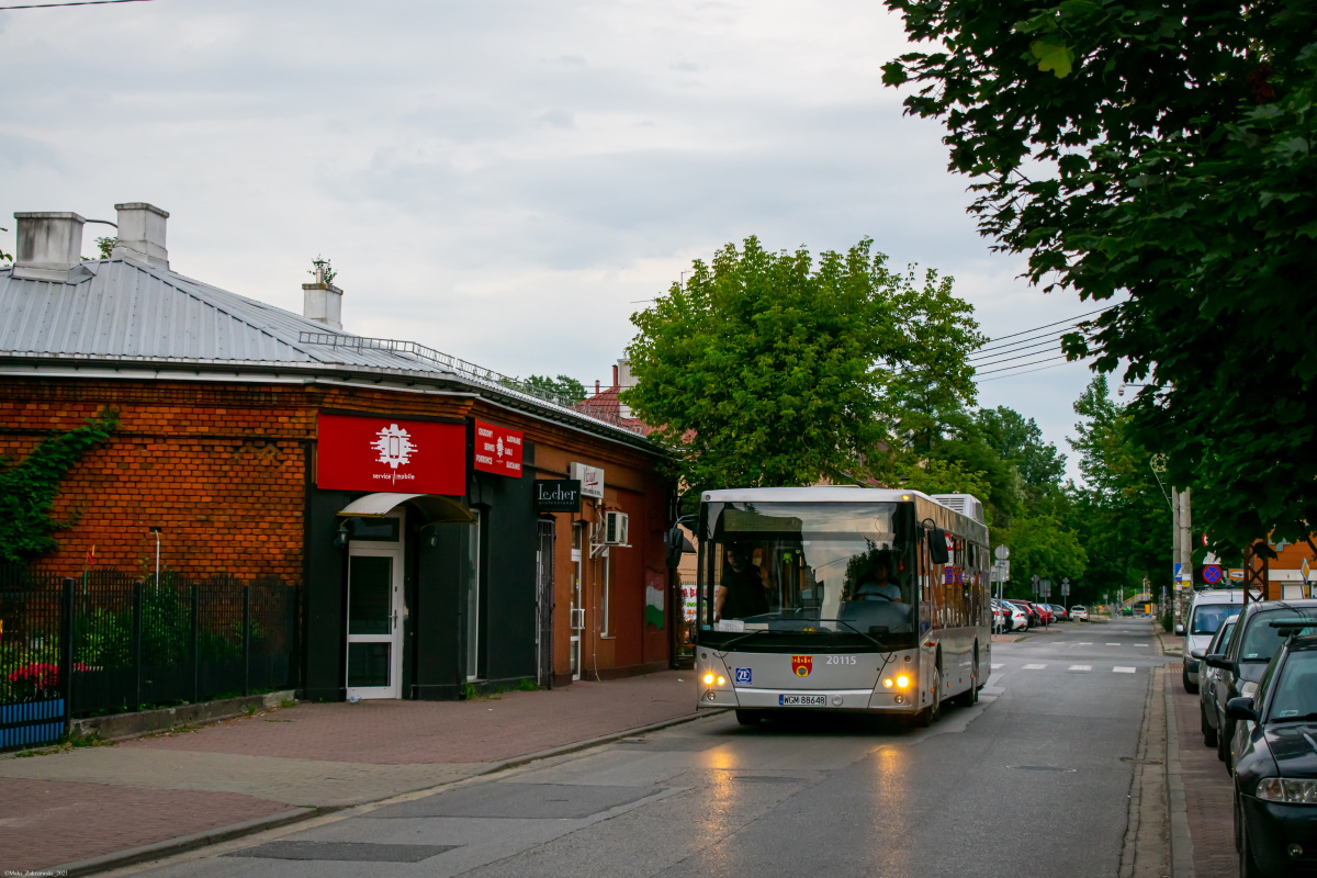 20115
Dzisiejsza promocja na jednej z brwinowskich linii. Z pozdrowieniami dla szofera oraz kolegi obok!
Słowa kluczowe: DziwadĹo
