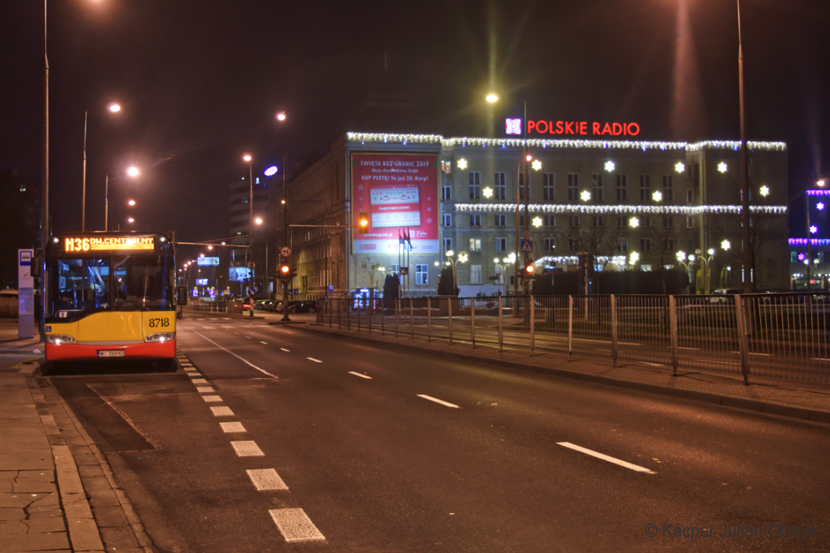 8718
Ostatni liniowy wyjazd Solarisa Urbino 15.
Słowa kluczowe: OstatniaJazdaDeskorolkÄ Iluminacja Architektura SU15