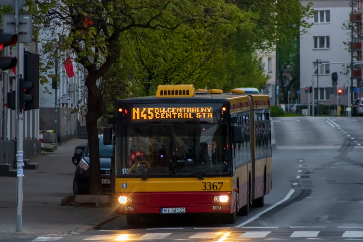 3367
Bonusowe 6 metrĂłw na N45
Słowa kluczowe: DziwadĹo