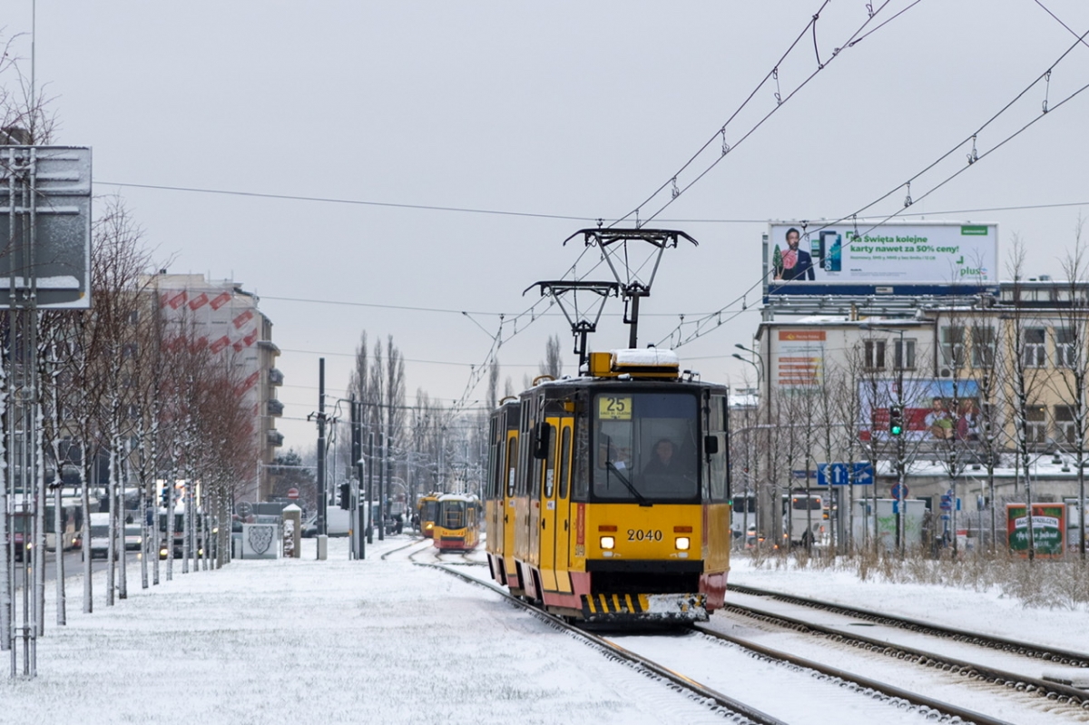 2040+2041
Słowa kluczowe: Zima