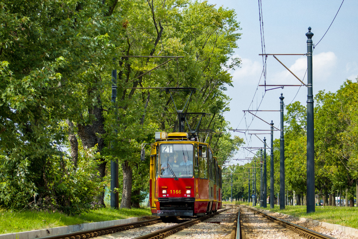 1166+1167+1165
Czy takie kiedyĹ byĹy?
Słowa kluczowe: PotrĂłjniak PotrĂłjniakiemPoWarszawie