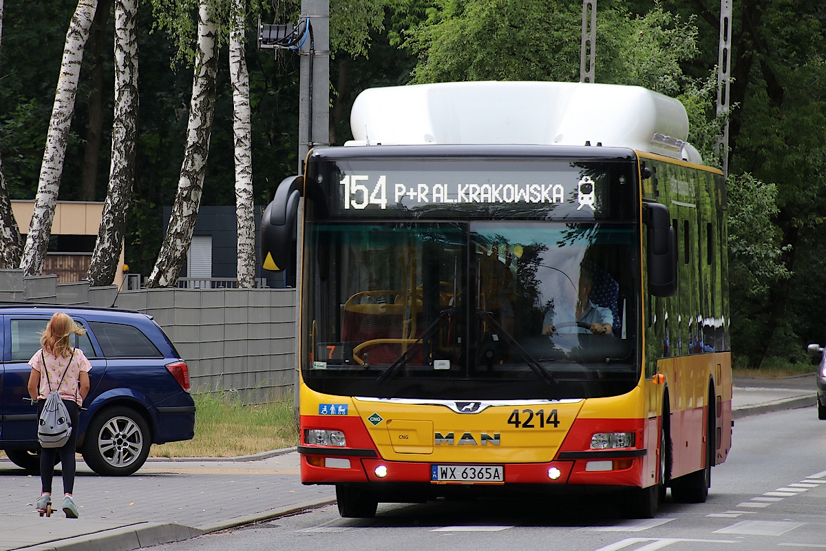4214
Gazowiec wraca z podjazdu pod Fort Radiowo.
