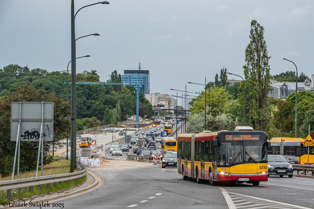 8198
KrÄĹźÄ sĹuchy, Ĺźe w poniedziaĹek powyĹźszy wĂłz po przejechaniu 010A/143 i 012B/709 ma zakoĹczyÄ historie tejĹźe serii SolarisĂłw w Warszawie. Czy tak sie stanie? Zobaczymy ;)
