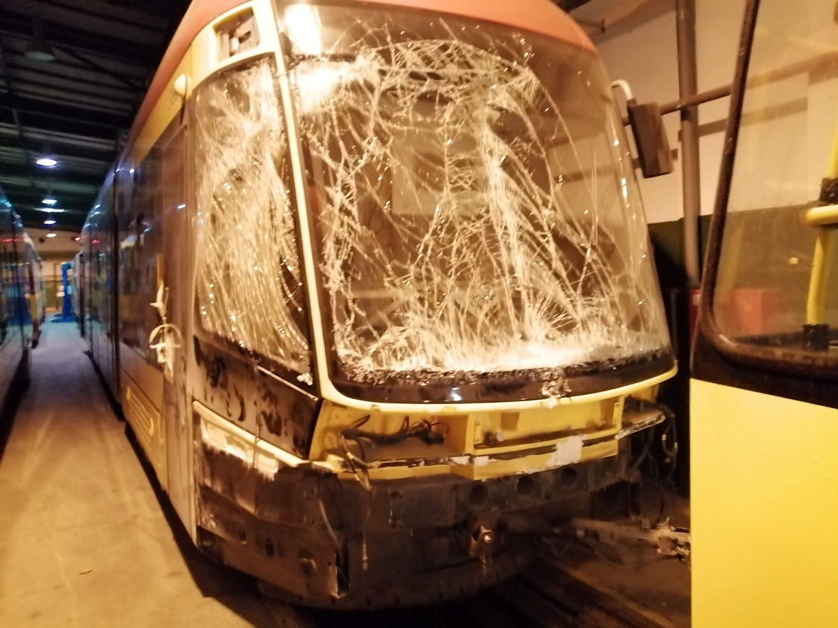 3823
Tramwaj byĹ na naprawie po wypadku z 2136+2137 w dn. 3 wrzeĹnia 2019 r.
Słowa kluczowe: Zdarzenie