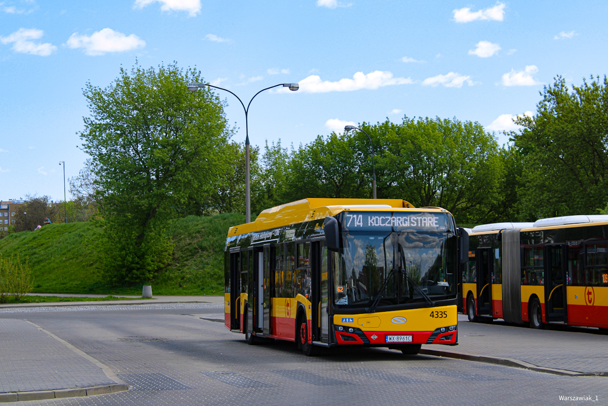 4335
W zwiÄzku z czasowym wyĹÄczeniem z ruchu stacji Metra KsiÄcia Janusza, MĹynĂłw oraz  PĹocka i uruchomieniu zastÄpczej linii autobusowej ZM2 kursujÄcej na trasie Osiedle GĂłrczewska - Rondo DaszyĹskiego w dniach 01.05 - 08.05.2022 nastÄpiĹ tymczasowy powrĂłt Babickich 7xx na swojÄ macierzystÄ pÄtlÄ. W przyszĹoĹci pewnie znowu tu wrĂłcÄ, ale juĹź na staĹe 
Słowa kluczowe: Objazd
