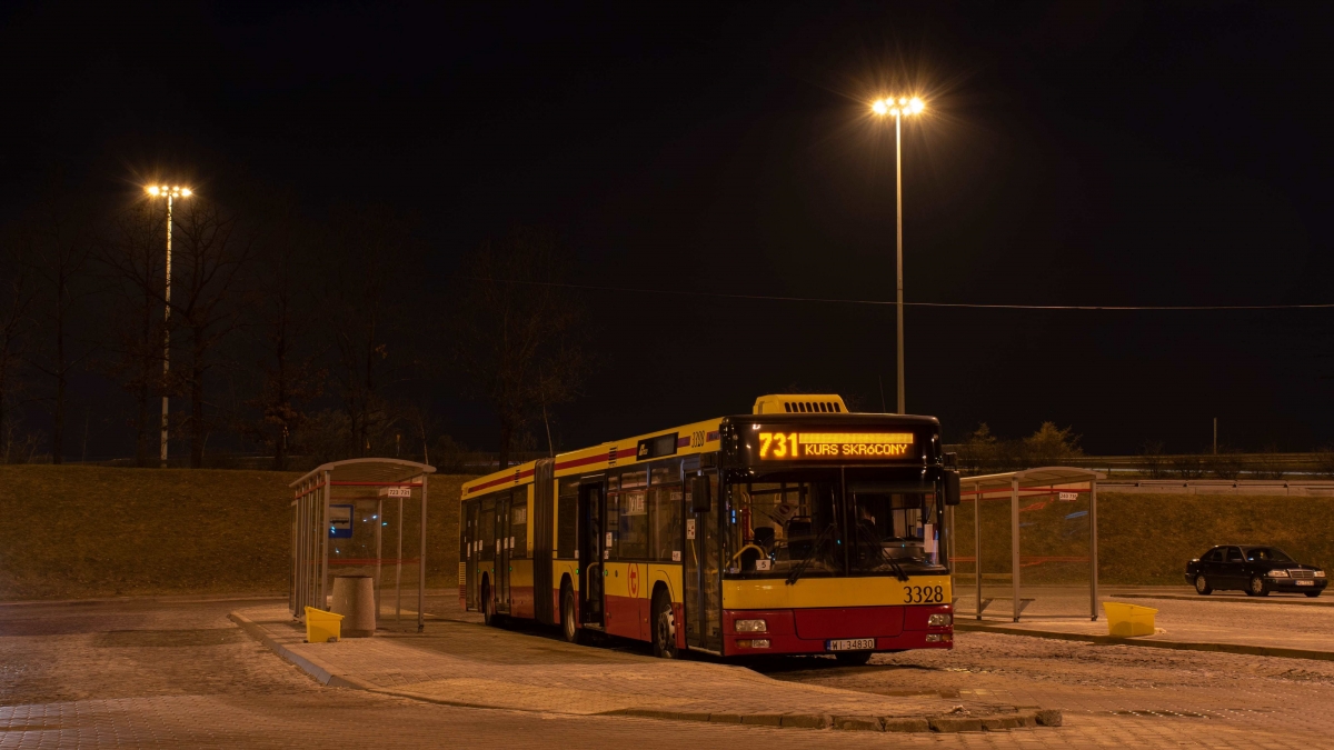 3328
MAN NG313 czekajÄcy na odjazd w kierunku Os.MĹodych w Legionowie

