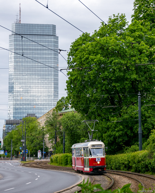 642
Słowa kluczowe: Natura