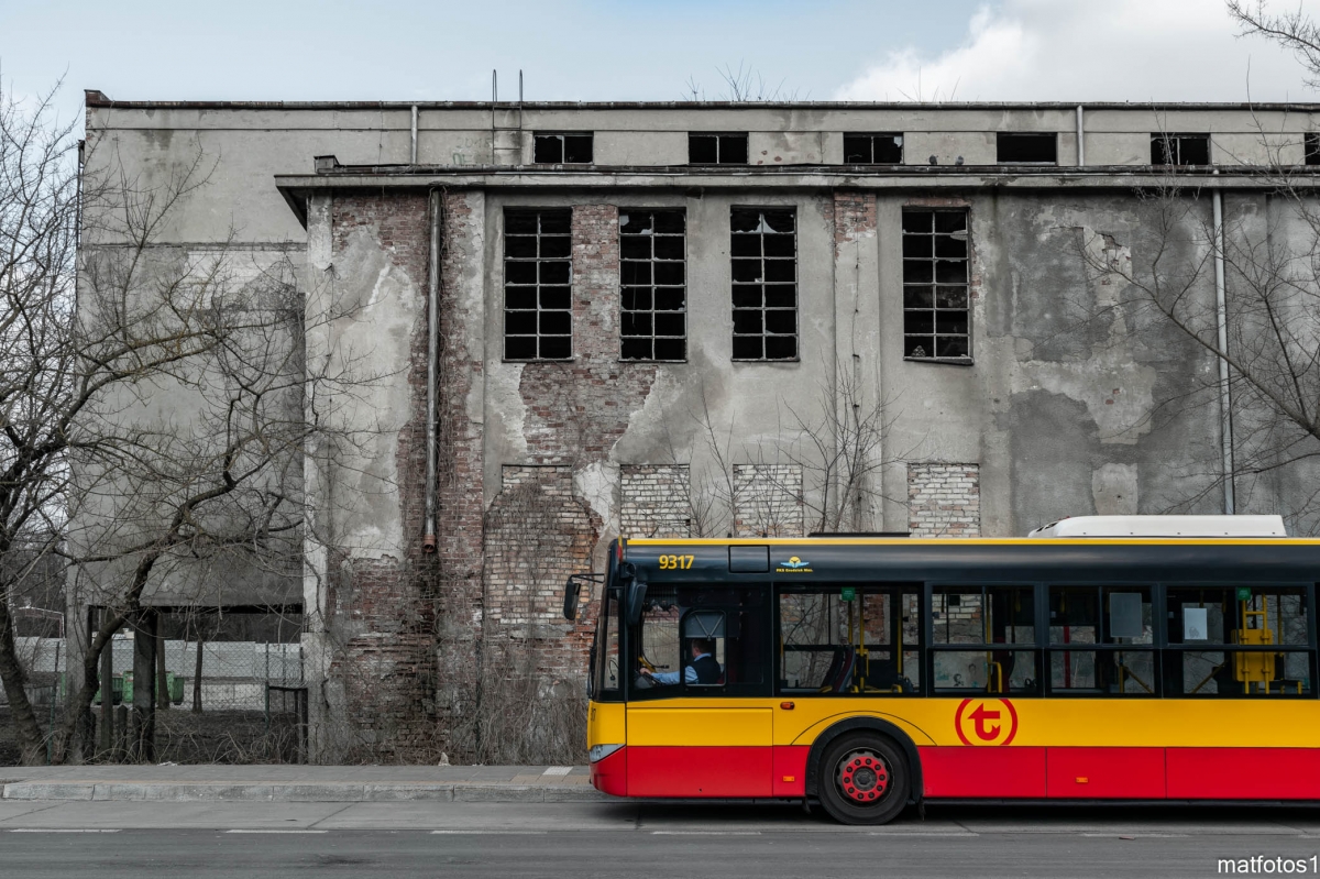 9317
TrochÄ koloru w szarej rzeczywistoĹci
Słowa kluczowe: Industrial Architektura