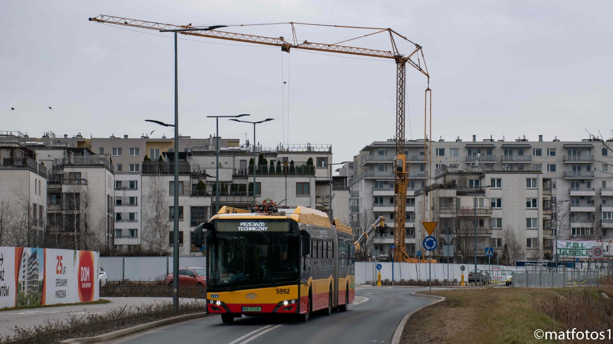 5992
PowrĂłt na SzczÄĹliwice po Ĺadowaniu
