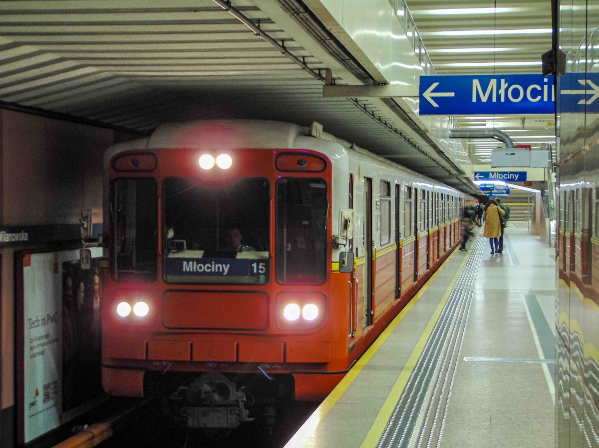 029+424+425+428+429+030
CoĹ rosyjskiego, co mimo wszystko jest lubiane, czyli skĹad serii 81

