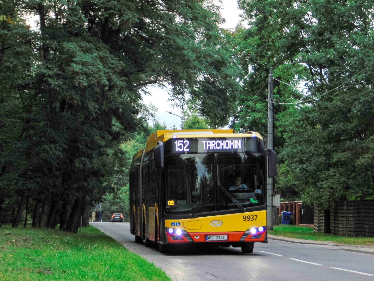 9937
Powoli wyjazdy innych przewoĹşnikĂłw za Michalczewskiego stajÄ siÄ normÄ... 
Pozdrowienia dla kierowcy! 
Słowa kluczowe: sprinter DziwadĹo