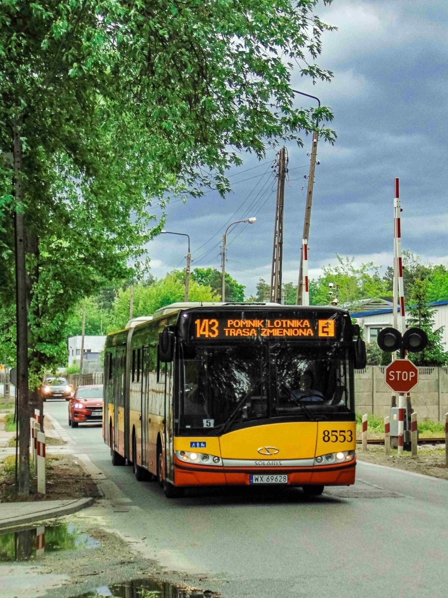 8553
Niedawny, jednokierunkowy objazd spowodowany remontem na skrzyĹźowaniu ĹťoĹnierskiej, Rekruckiej i Marsa
Słowa kluczowe: Objazd