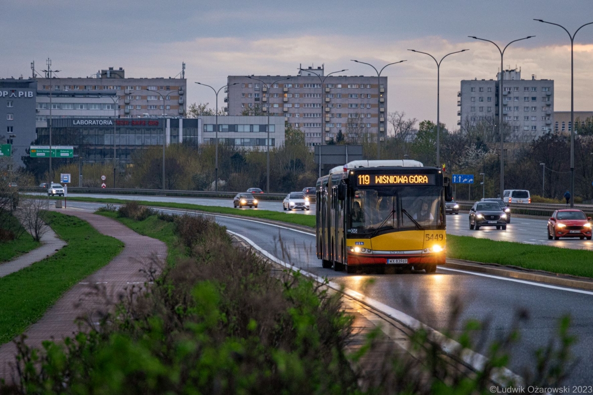 5449
Takie tam dziwadĹo, pozdrowienia dla kierowcyđ
Słowa kluczowe: DziwadĹo Chojrak