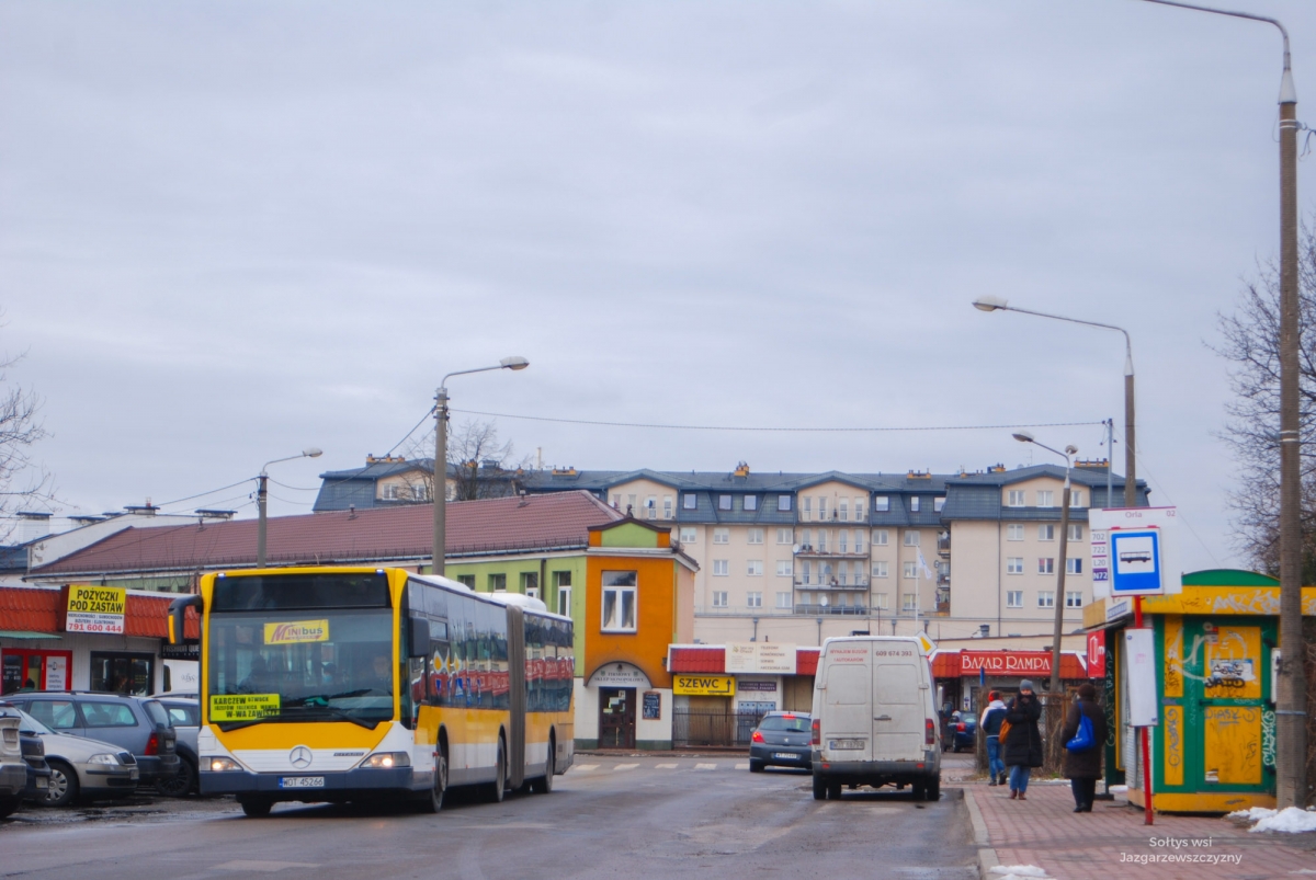 73
Mercedes-Benz Citaro O530 G naleĹźÄcy do Minibus Karczew wykonuje swĂłj kurs na linii "Przy Torach". 
