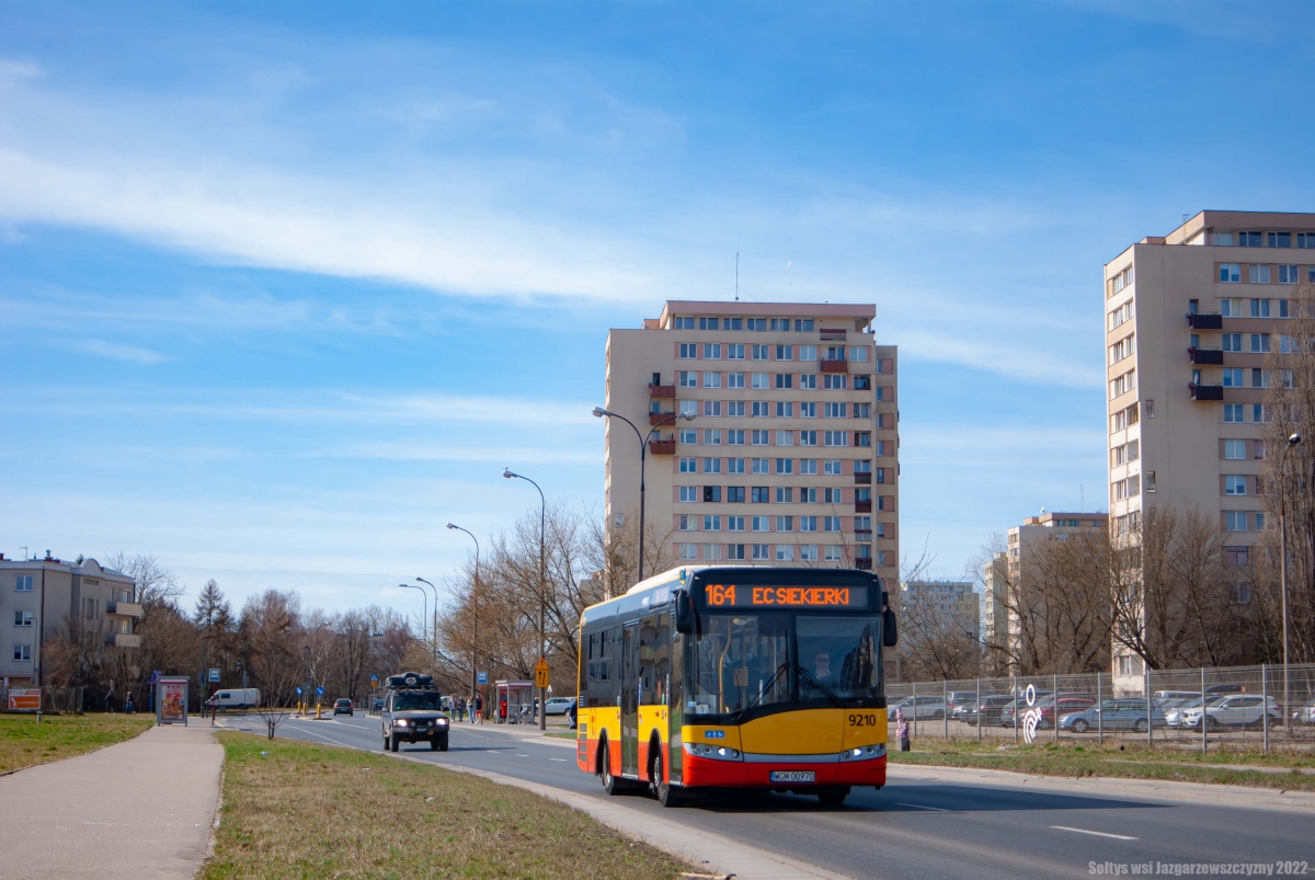 9210
Solaris Urbino 8.9LE o numerze taborowym #9210 w trakcie obsĹugi linii 164.
