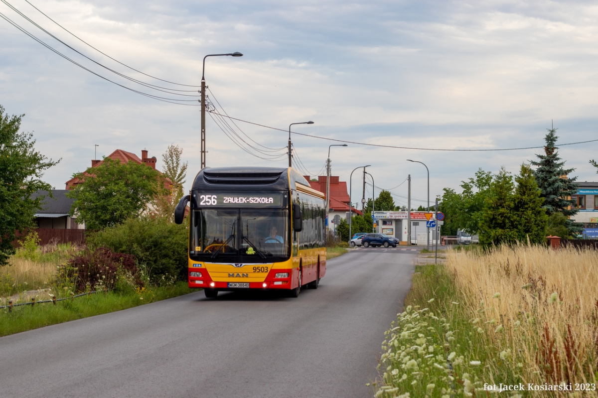 9503
Hybryda z Mobilisu na 256. Pozdro dla kierowczyni đ
Słowa kluczowe: DziwadĹo