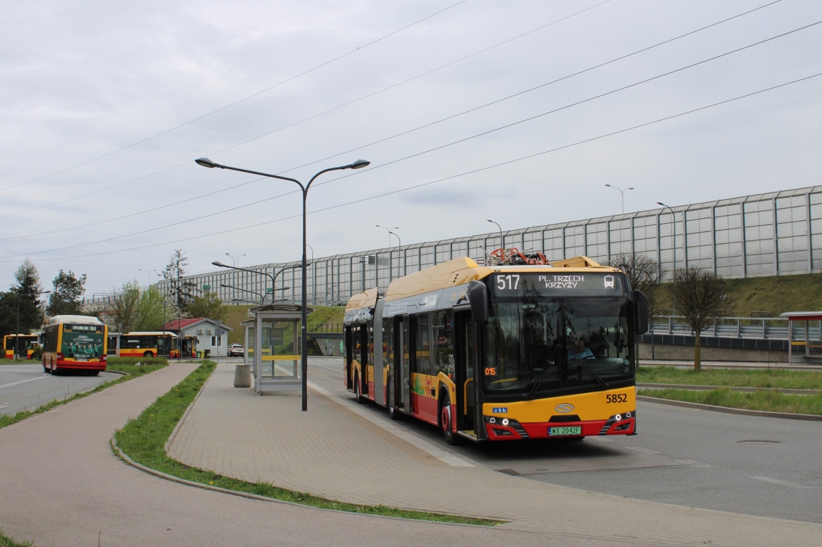 5852
Coraz wiÄcej ZTM-owskich SolarisĂłw na ulicach.

