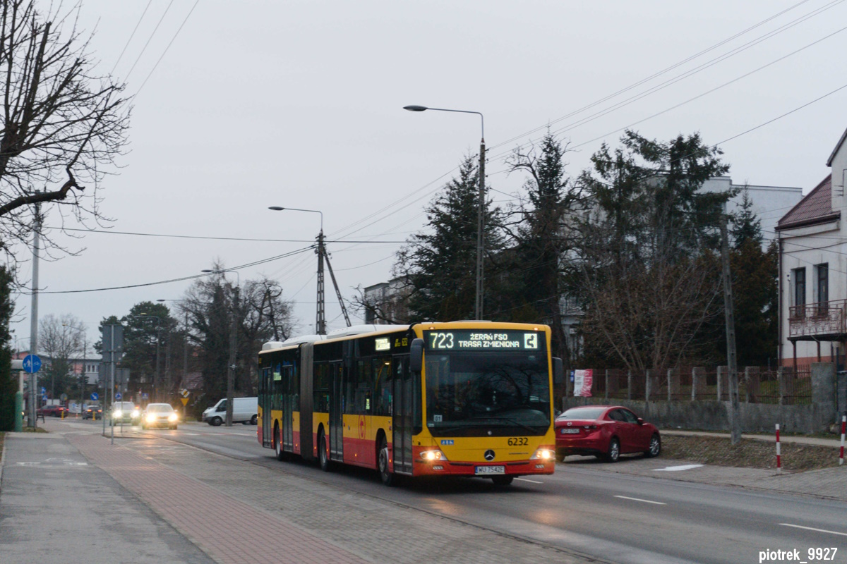 6232
Oficjalnie moĹźna stwierdziÄ, iĹź wszystkie zajezdnie MZA odwiedziĹy liniÄ 723. Pozdrowienia dla wspĂłĹfocÄcego.
Słowa kluczowe: DziwadĹo