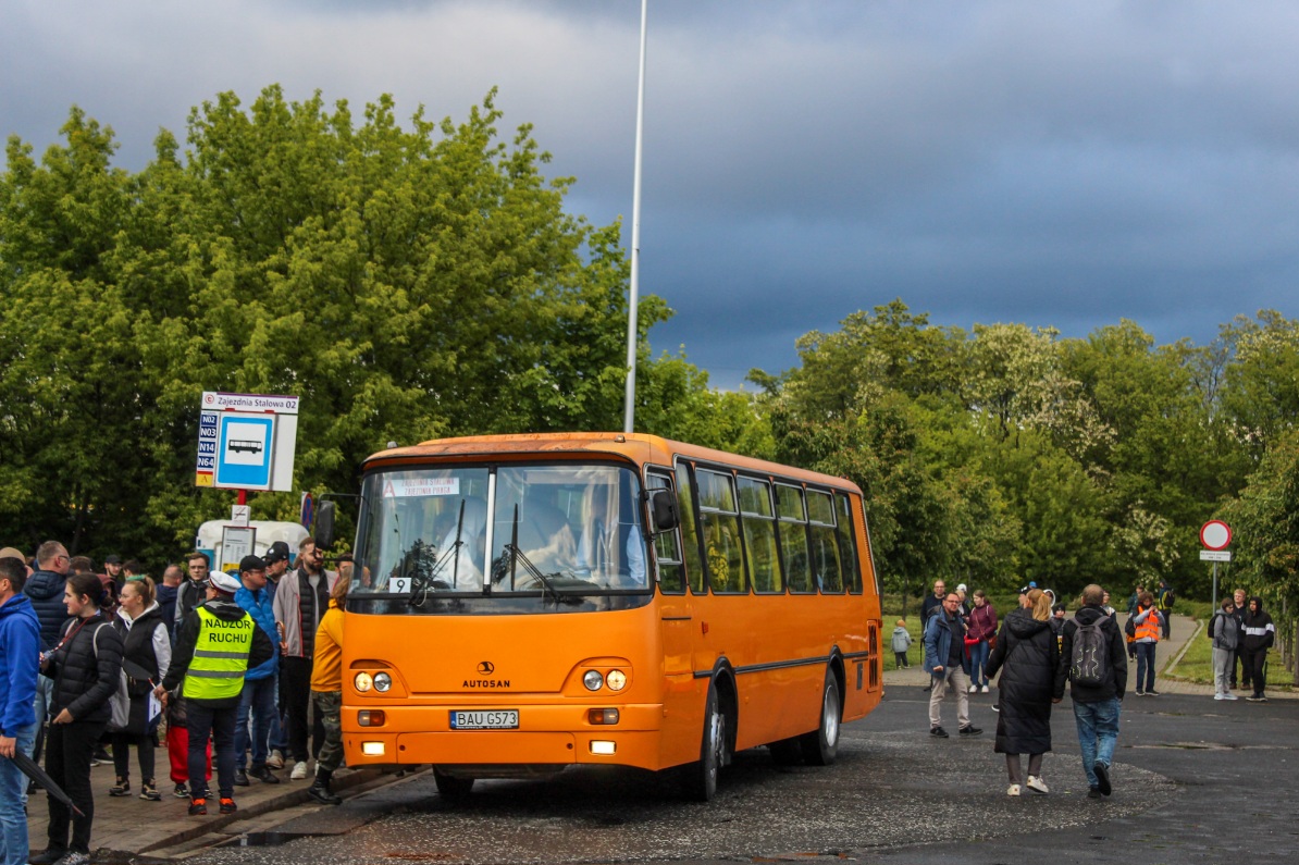 BAU G573
Słowa kluczowe: NM2025