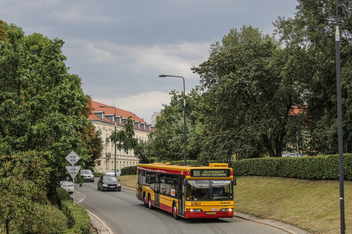 6960
Objazd z powodu 33 Biegu Powstania Warszawskiego 
Słowa kluczowe: N4020 WLT2024
