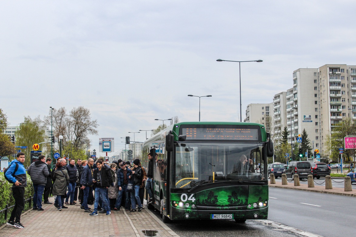 04
Pierwszy dzieĹ kursowania linii W1 
