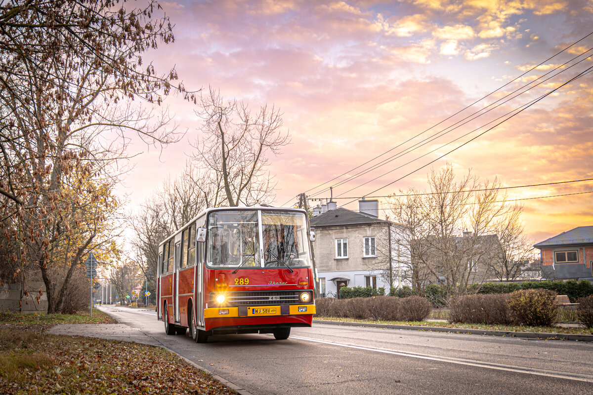 289
WĹaĹciwy pojazd czÄĹci autobusowej koko
Słowa kluczowe: KoKo2024 JesieĹ ZachĂłd Kelly