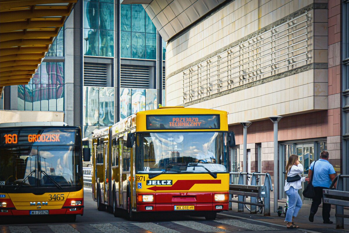 7971 (6971)
To byĹ ostatni tegoroczny weekend z dodatkowÄ brygadÄ na setce. Pozdrowienia dla obsĹugi :)
Słowa kluczowe: M181