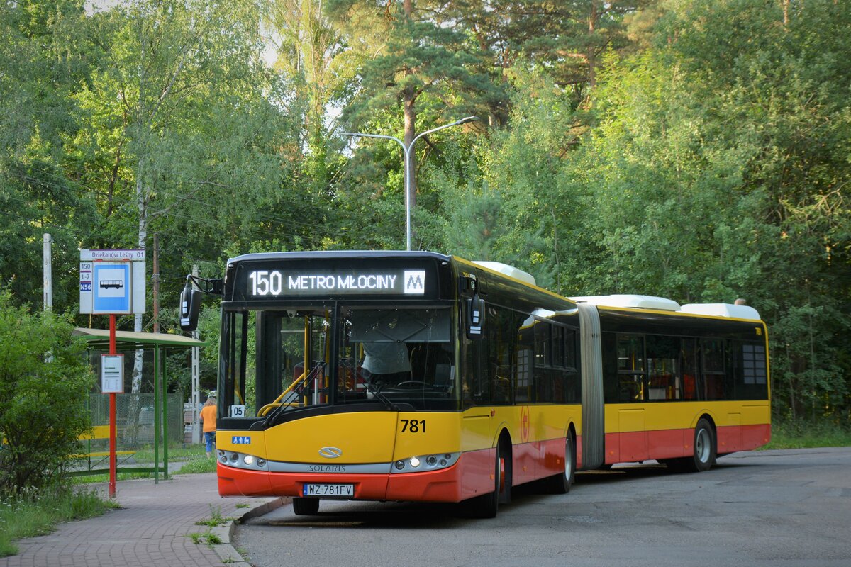 781
Bardzo ciekawe auto.
