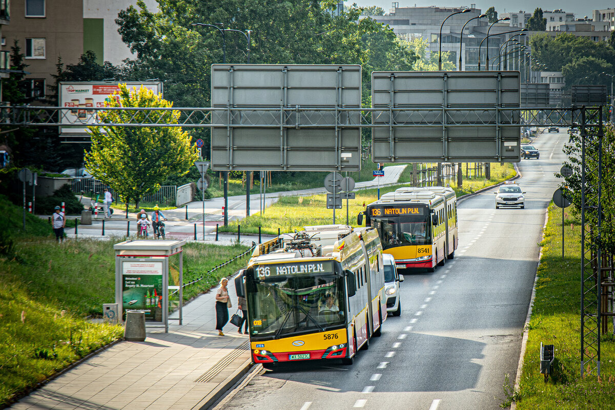 5876
Niedługo taka obsługa będzie standardem na tej linii
