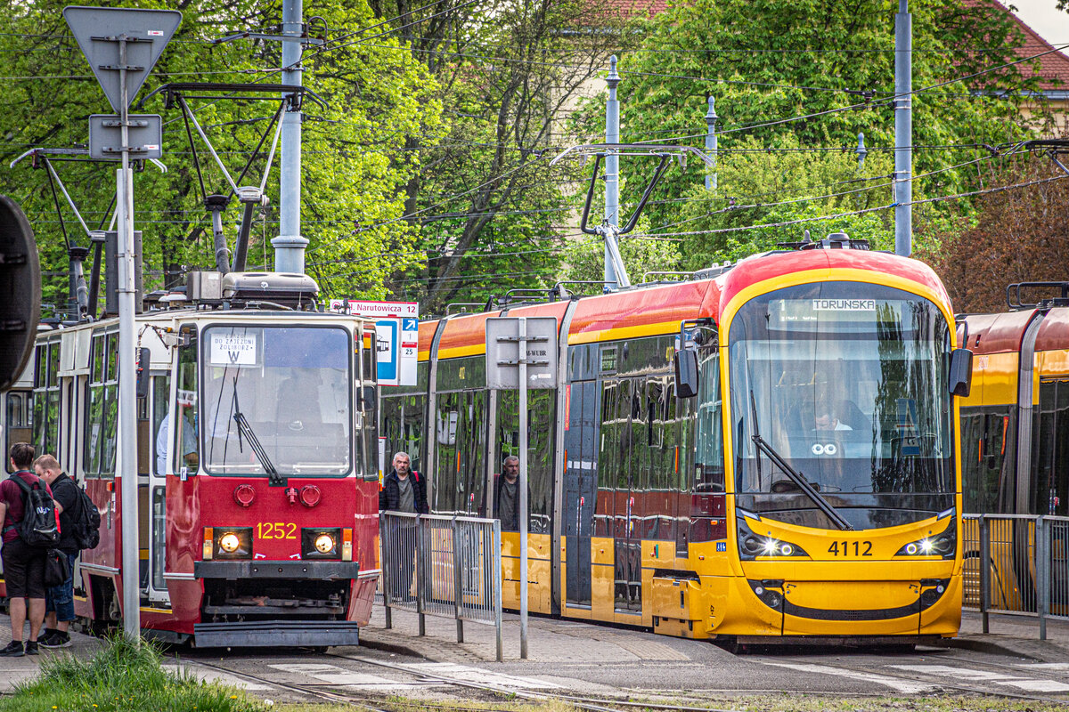 4112, 1252+1251
Słowa kluczowe: 105Na