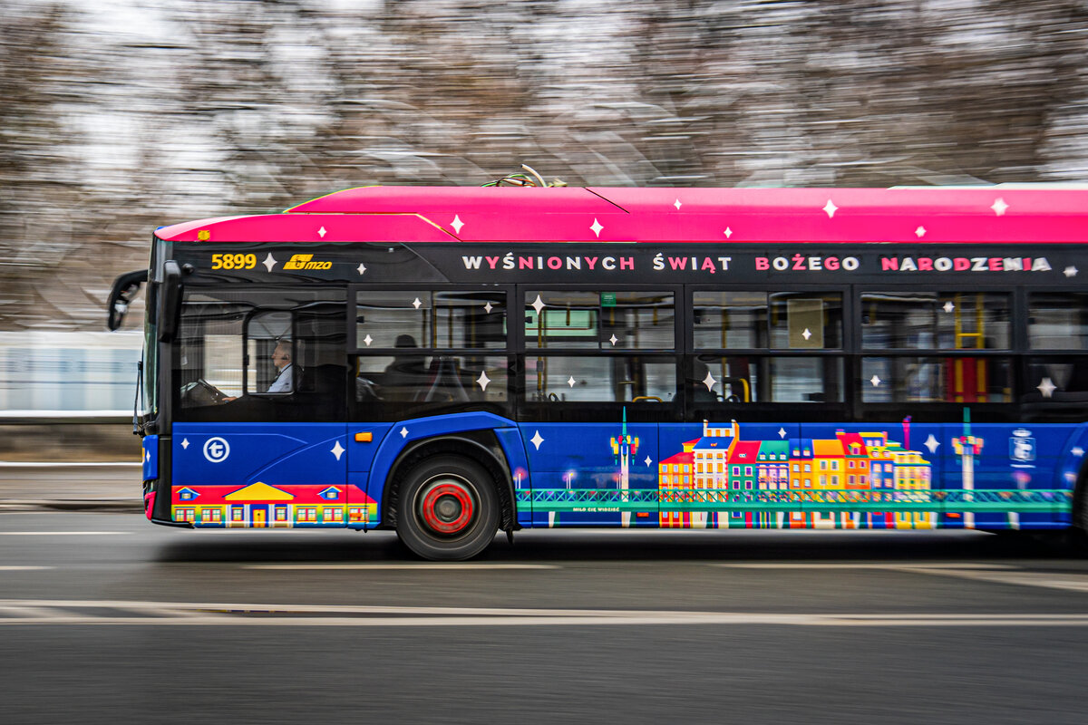 5899
Już dawno po świętach, ale co tam 😃
Słowa kluczowe: Panning