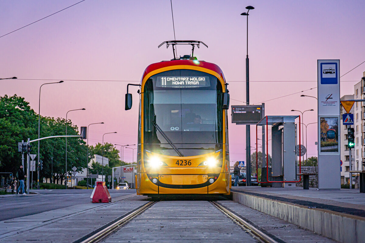 4236
đ
