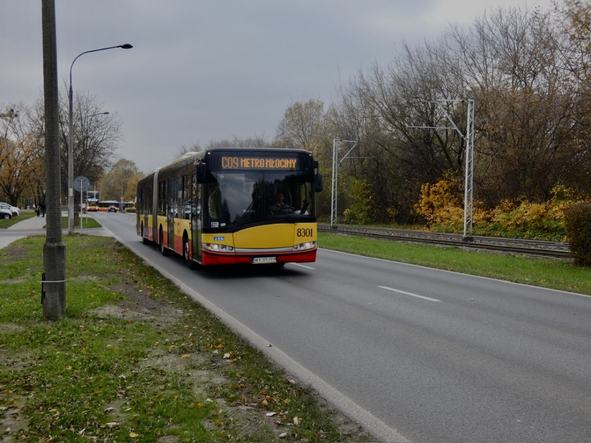 8301
Słowa kluczowe: WĹ2024 JesieĹ