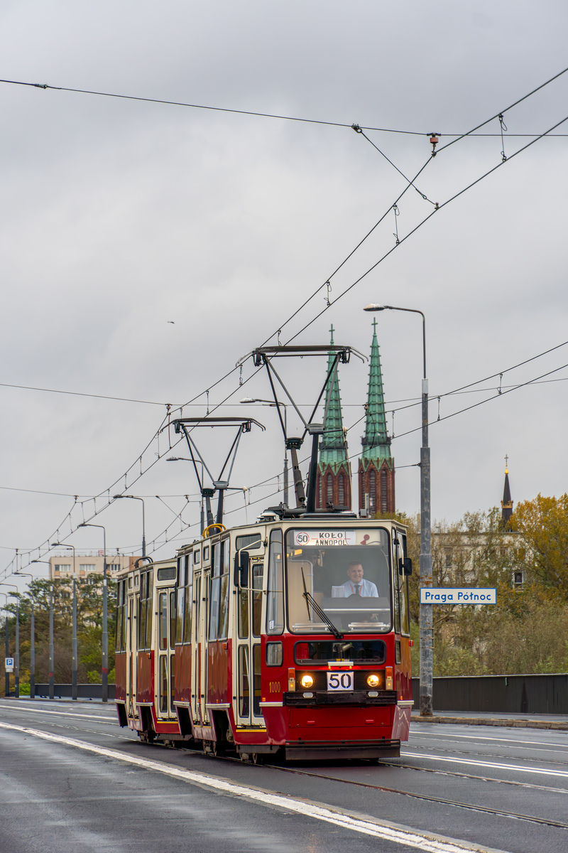 1000+1001
Słowa kluczowe: 50leciestopiÄtek